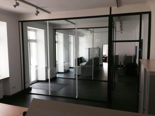 Raumtrenner aus Glas